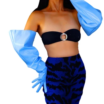 Долго DooWay унисекс кожаные перчатки слоеного широкими рукавами ярко-голубые мокрый вид искусственной лакированной латексом мода косплей костюм перчатки 