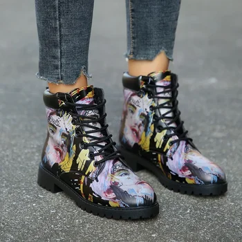 Женская обувь уличной моды 2023 года, Модные женские мотоциклетные ботинки с высоким берцем и принтом граффити, Большие размеры 36-43, Модные ботинки на платформе